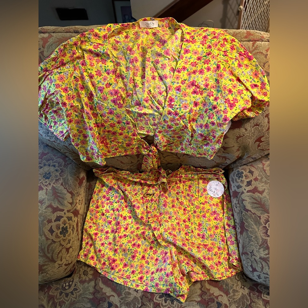 Size 3X  Two Piece Set by Jolie and Joy